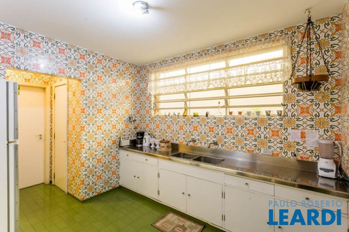 Imagem 13 de 15 de Sobrado - Vila Madalena - Sp - 585921