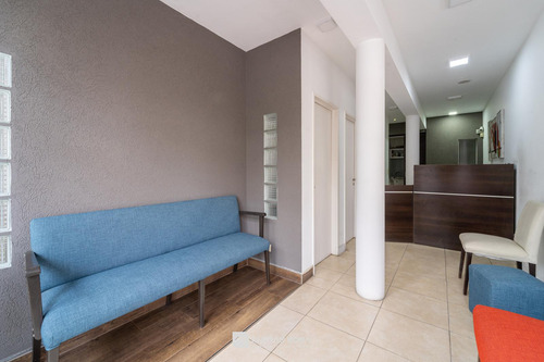 Venta - Local Comercial A La Calle - Zona Chauvin