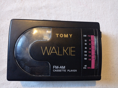 Walkman Tomy Walkie Con Radio Am-fm En Funcionamiento 