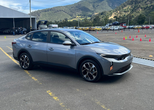 Kia K3 2024 Yonke Partes Piezas Desarmo Despiezo Refacciones
