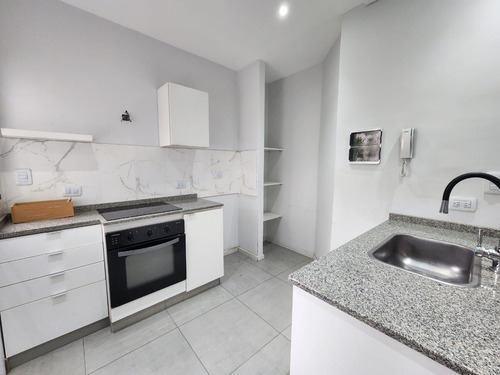 Excelente Dpto 3 Ambs Con Balcón En Floresta