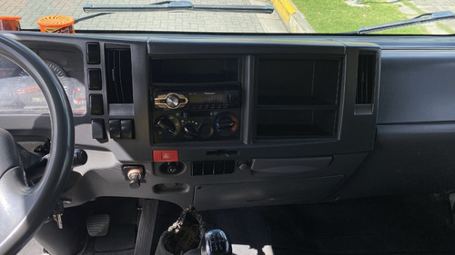 Imagen 18 de 25 de Chevrolet Npr 5.2 2015
