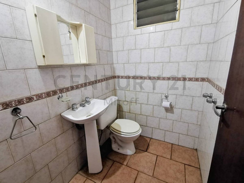 Imagen 13 de 22 de Casa En Venta De 3 Dormitorios Con Parque En Villa Elisa, La Plata