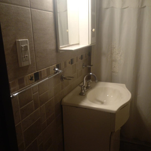 Casa En Venta - 3 Dormitorios 1 Baño - 414mts2 - Departamento - Mar Del Tuyú