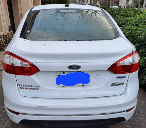 Imagen 4 de 15 de Ford Fiesta 1.6 4p Titanium