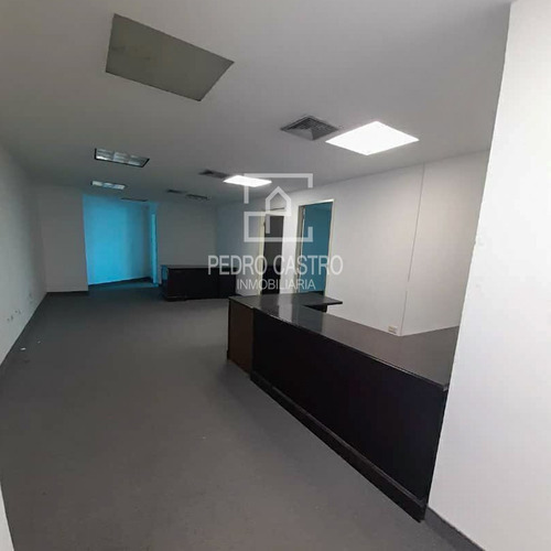 Imagen 1 de 11 de Pedro Castro Inmobiliaria Ofrece Imperdible Oportunidad De Alquiler De Oficinas En La Torre Colón, Puerto Ordaz
