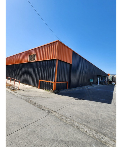 Arriendo Bodega De 750 M2 En Ruta 5 Sur, Lautaro.