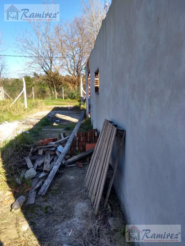 Lote De 547 M2 Con Mejoras- Francisco Alvarez - (ref.2301)