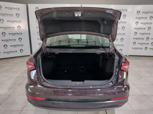 Fiat Cronos 1.8 PRECISION AT L18
