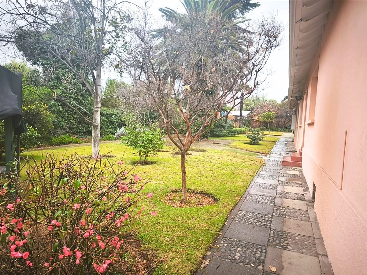 Imagen 2 de 14 de Casa En Venta 2.040 Mts2. En La Reina