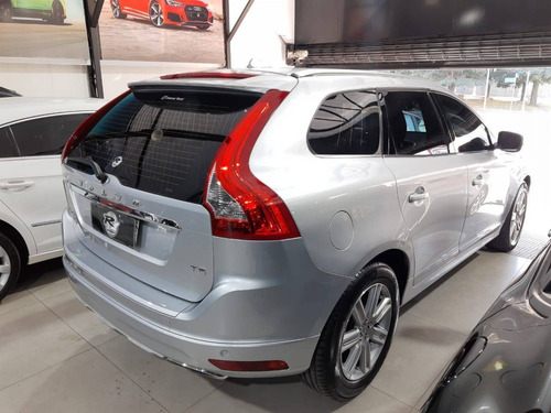 Volvo Xc60 2.0 T5 Kinetic Gasolina 4p Automático