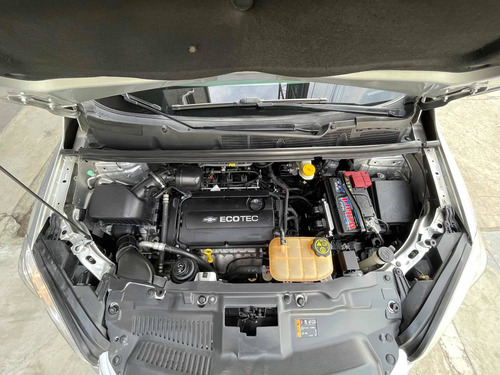 Imagen 11 de 18 de Chevrolet Tracker 1.8 Ltz Fwd Mt 140cv 2015