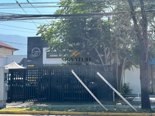 Casa Comercial Con Bodega, Negociable.