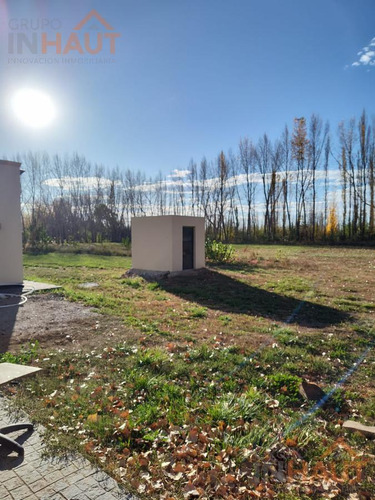 Chacra Con Casa A Estrenar, Galpon Y Pileta - Sobre Ruta 65 -