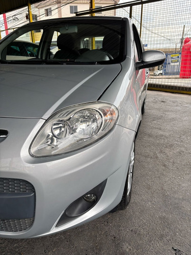Fiat Palio Essence 1.6 16V (Flex)