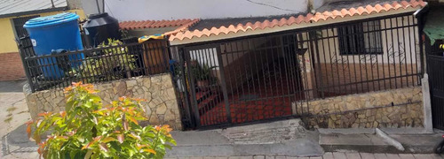 Casa En Venta Los Teques, La Lagunetica