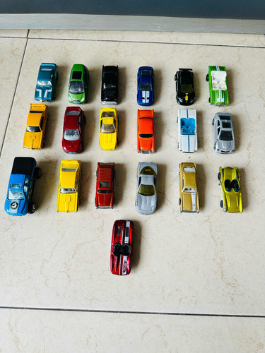 Autos Hotwheels Colección Pack De 19