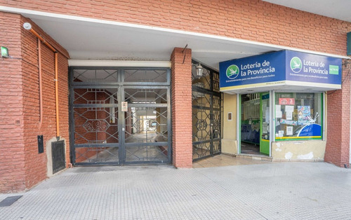 Departamento Reciclado Con Balcón Y Cochera Olivos