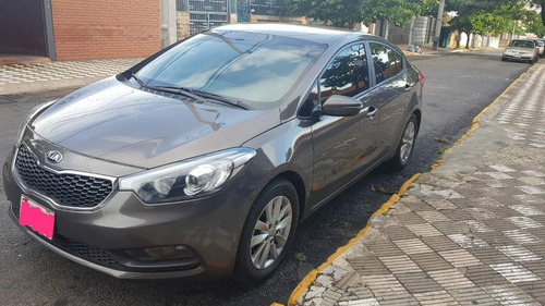 Imagen 1 de 9 de Kia Cerato Mec