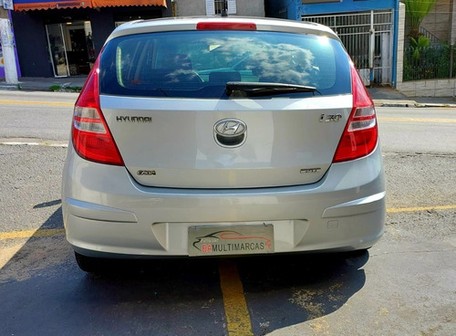 Imagem 10 de 13 de I30 Manual 2.0 Gls - Ano 2012 - Gasolina - Prata - Baixa Km