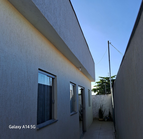 Casa Com Quintal A Venda Em Igarapé-mg