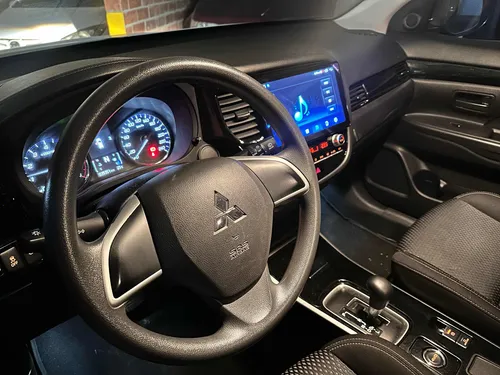 Outlander 4x4 Lx 7 Puestos