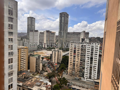 Km Apartamento (1 Nivel) En Venta En Parroquia La Candelaria, Distrito Metropolitano