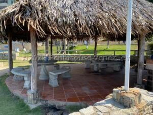 Imagen 19 de 19 de Apartamento En Venta Playa Grande Mls #22-21495 Johana Blan 04123368346