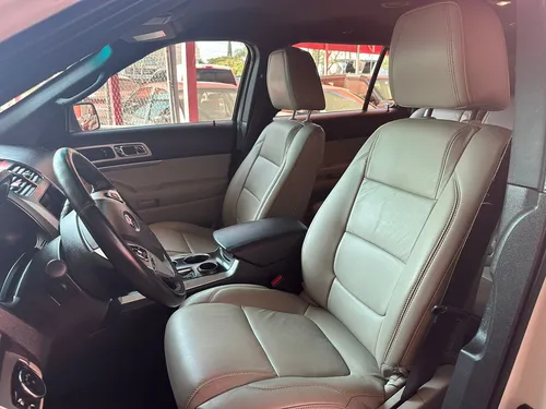 Ford Explorer 4.0 Limited V6 Sync 4x2 Mt