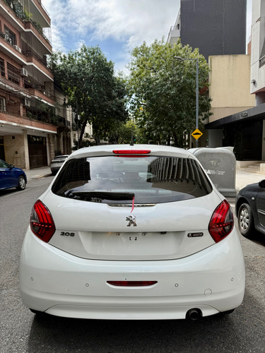 Peugeot 208 1.6 Feline Tiptronic