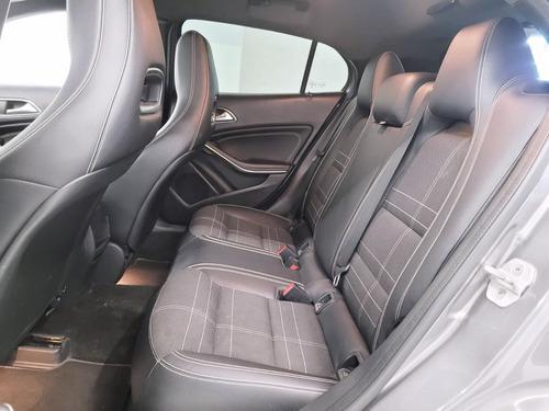 Mercedes-Benz GLA 200 1.6 CGI STYLE 16V TURBO FLEX 4P AUTOMÁTICO