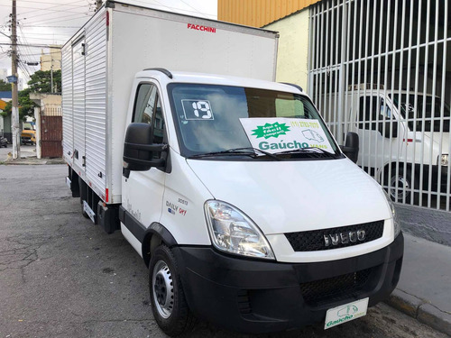 Imagem 2 de 12 de Iveco Daily 30s13 Bau Piso De Ferro