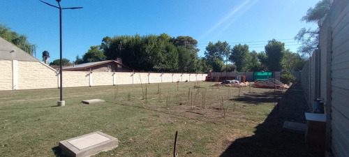 Casa En Venta - 1 Dormitorio 1 Baño- Quincho Patio - 1200 Mts2 - Pilar