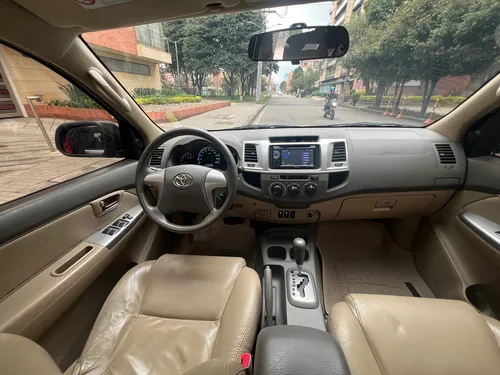 Toyota Fortuner 2.7l 4x2