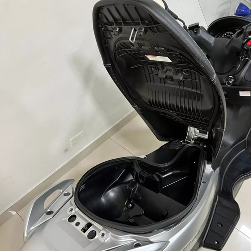 Imagen 16 de 16 de Suzuki Burgman 200 Abs 2019 Scooter 200 Usado Creditos Dni