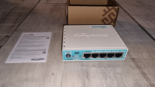 Router Mikrotik Rb750gr3 5x Gigabit En Caja Con Fuente