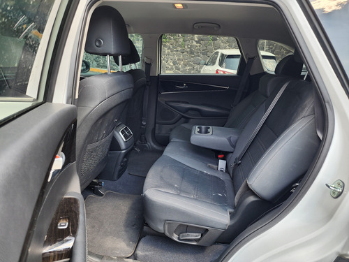 Kia Sorento 2.4 Lx At