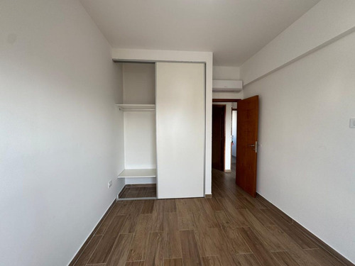 Departamento En Alquiler La Plata