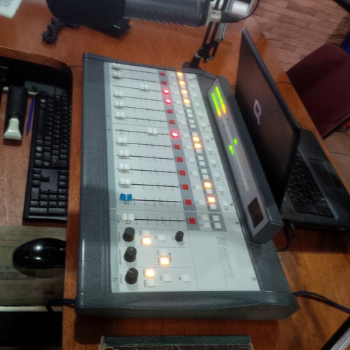 Consola De Radio Audioarts Air2 