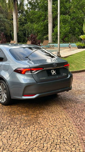 Toyota Corolla 1.8 Altis Hybrid Flex Aut. 4p Hibrido Flex