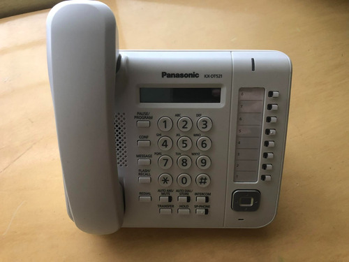 Teléfono Digital Panasonic Kx-dt521