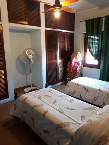 Imagen 10 de 14 de Se Vende Duplex 4 Dorm/3 Baños/patio/coche. En Bº Gral Paz
