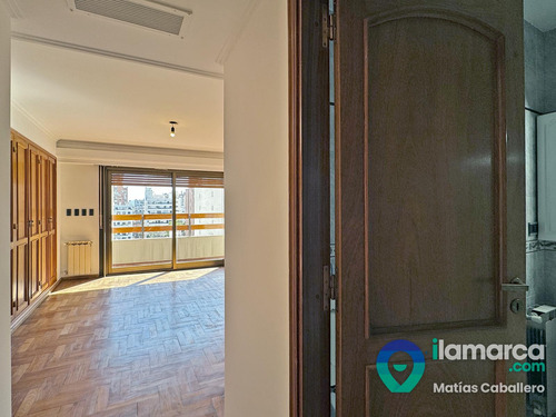 Piso Entero En Nueva Córdoba De 3 Dormitorios En Suite Mas Dep De Servicio 210 M2