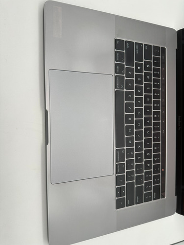 Macbook Retina 15 Touch Bar 2017 Intel I7 16gb 256ssd Pro555 (Reacondicionado)