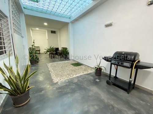 Imagen 16 de 30 de Casas Venta Villas De Yara Totalmente Remodelada Con Un Espectacular Estilo Moderno