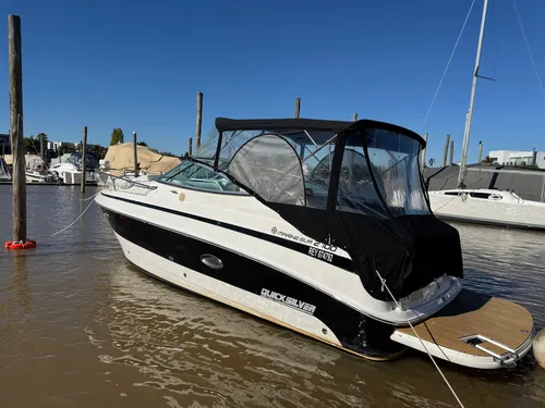 Quicksilver 2700 ( Motor Mercruiser 350 ) Impecable Estado!