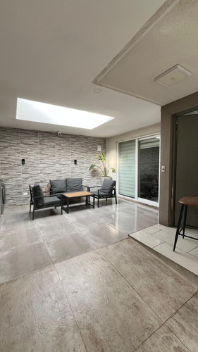Casa En La Florida En Condominio, Cerca Del Metro Trinidad,
