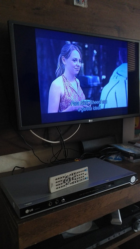 Imagem 4 de 10 de Aparelho De Dvd LG Com Controle Remoto Karaokê Funcionando
