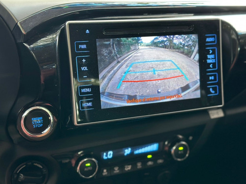 Imagen 8 de 15 de Toyota Hilux Srv