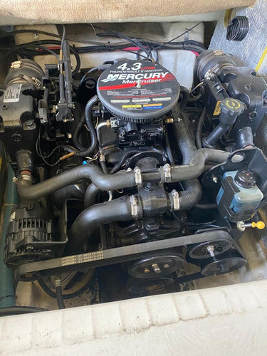 Imagen 6 de 13 de Lancha Extreme 2150 Cuddy Mercruiser 190 Hp